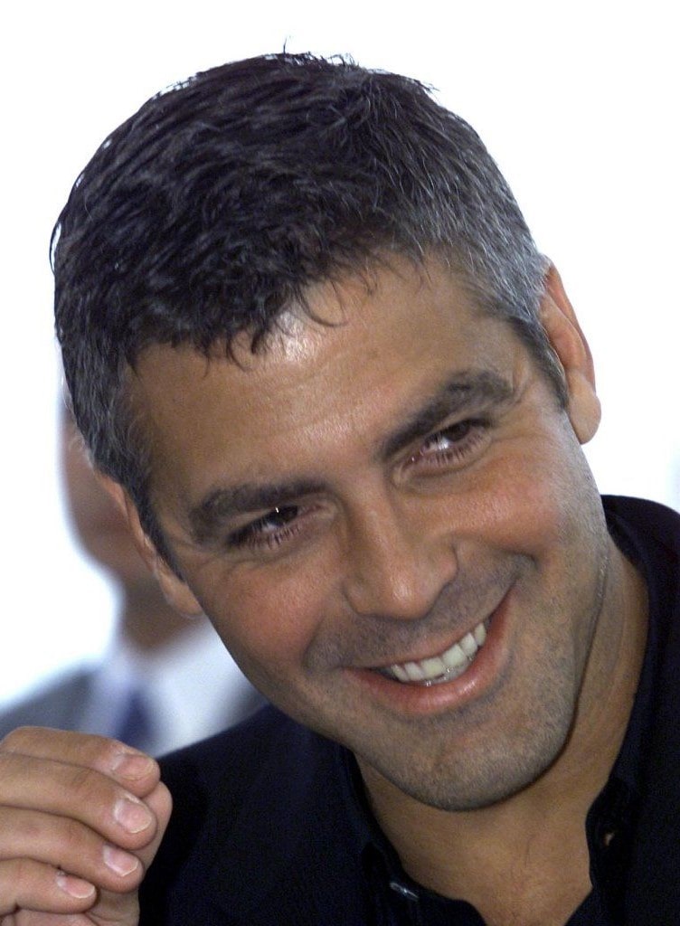 Goerge Clooney before dental veneers