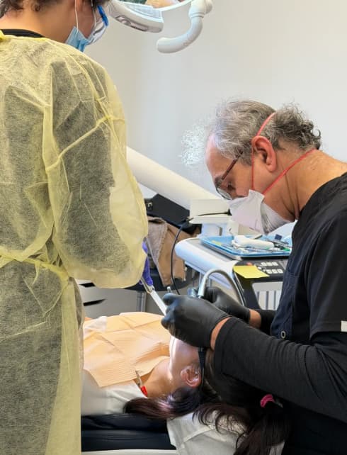 Ceramic vs. Composite Veneers: Cost and Lifespan